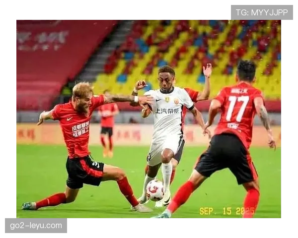 中超本土射手激战正酣,新晋新星表现出众引发热议 中超本土射手激战正酣,新晋新星表现出众引发热议