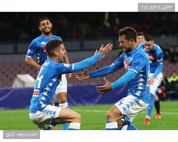 那不勒斯战术革新显成效:高压逼抢体系引领球队强势崛起 那不勒斯战术革新显成效:高压逼抢体系引领球队强势崛起