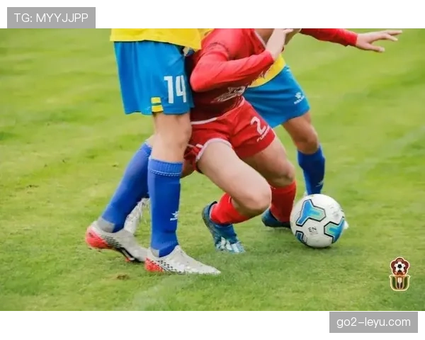 克鲁伊夫阵型再进化，足球战术革新引领绿茵新潮流