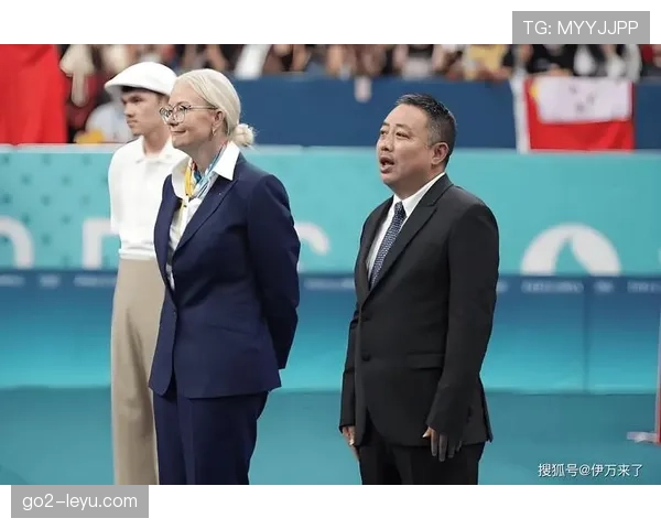 刘国梁家的狗吃的都比我工资高